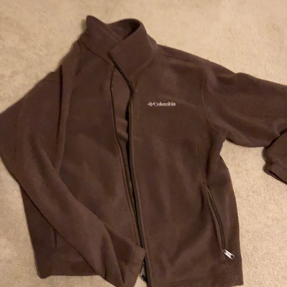 Columbia, Medium, Brown